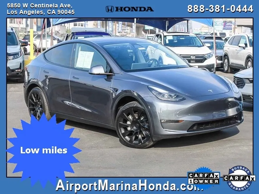 2023 Tesla Model Y Long Range photo 1