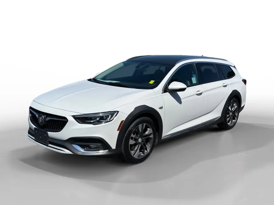 2019 Buick Regal TourX Essence photo 1