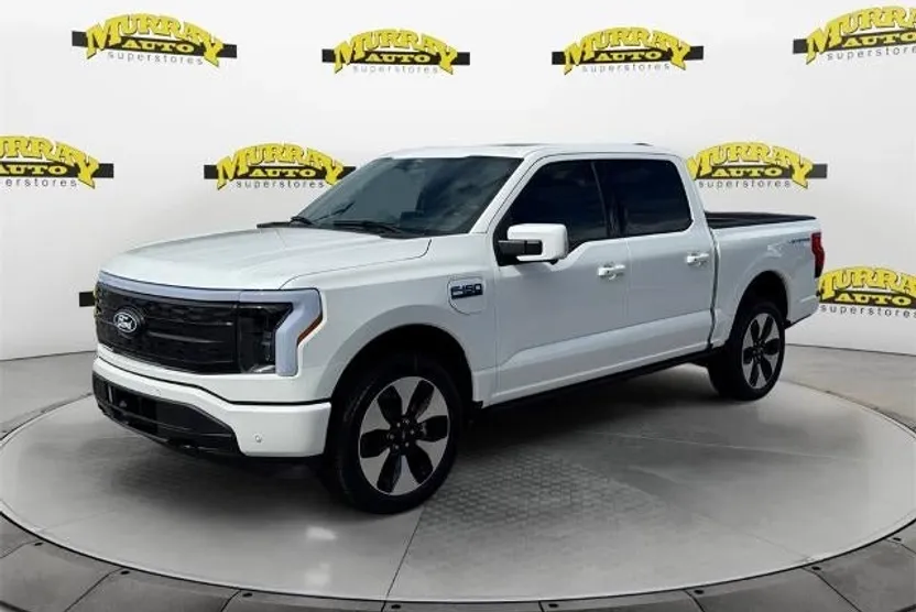 2025 Ford F-150 Lightning Platinum photo 1