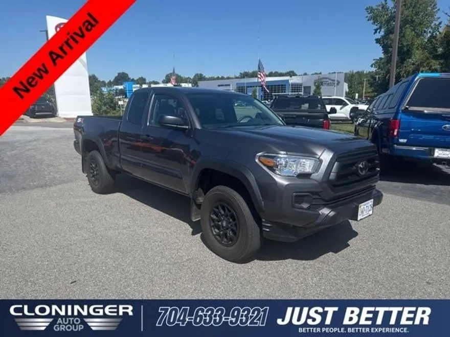 2020 Toyota Tacoma SR 4x4 Access Cab photo 1