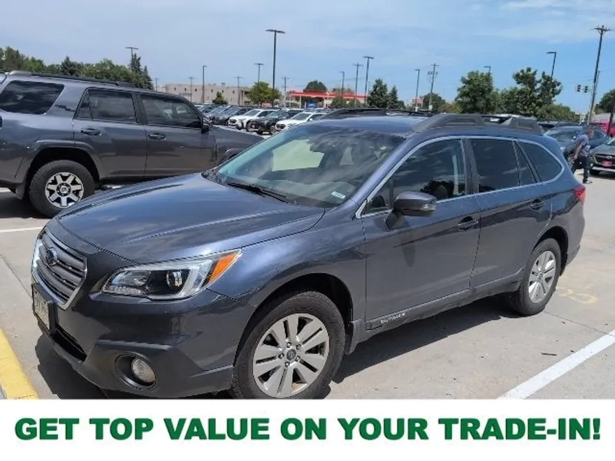 2017 Subaru Outback Premium photo 1