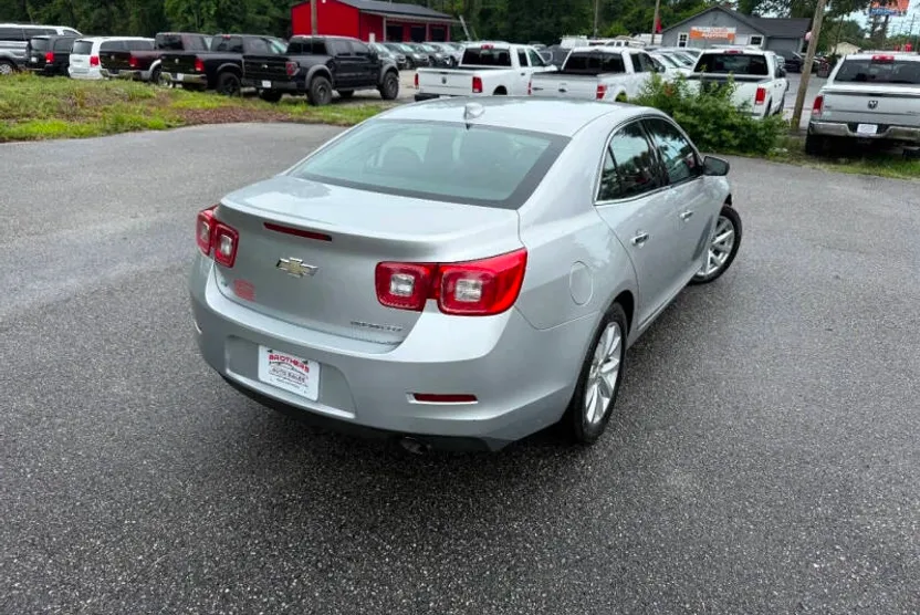 2016 Chevrolet Malibu Limited LTZ photo 1
