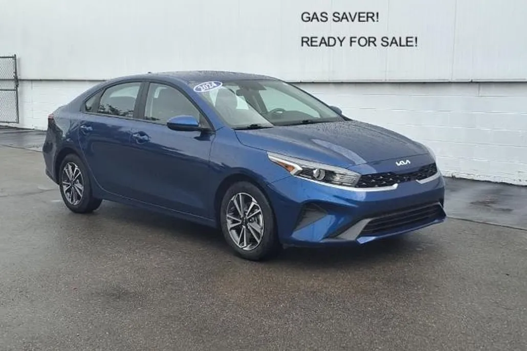 2024 Kia Forte LX photo 1