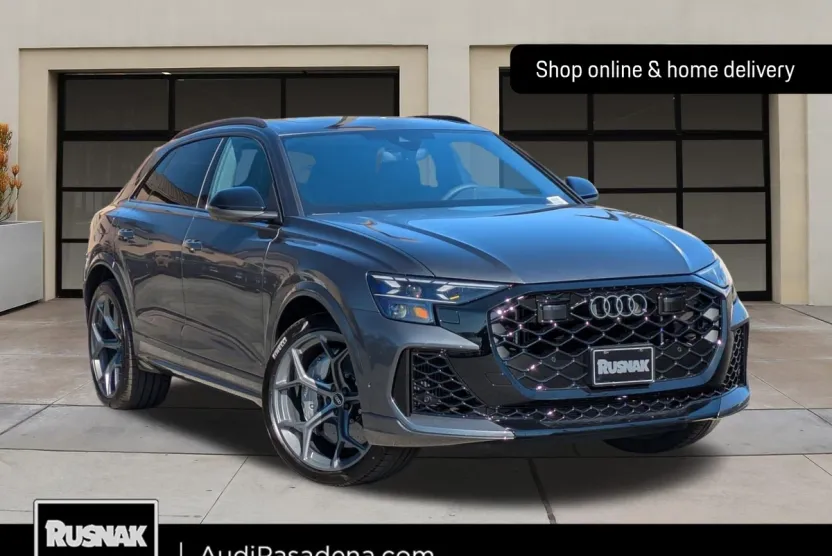 2025 Audi RS Q8 photo 1