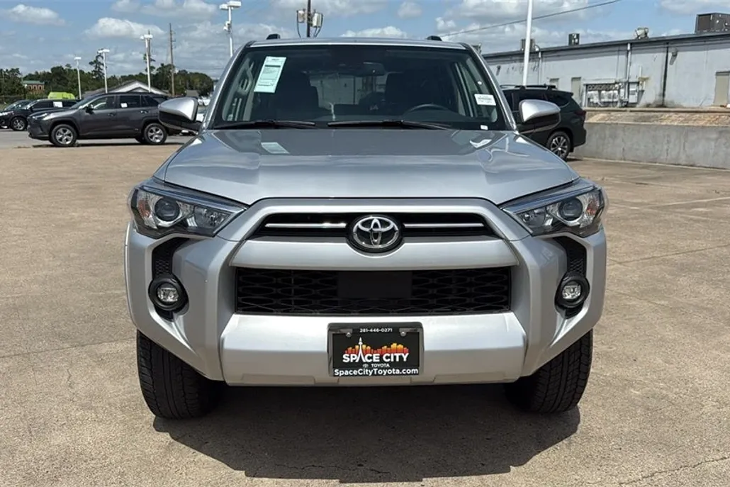 2024 Toyota 4Runner SR5 photo 1