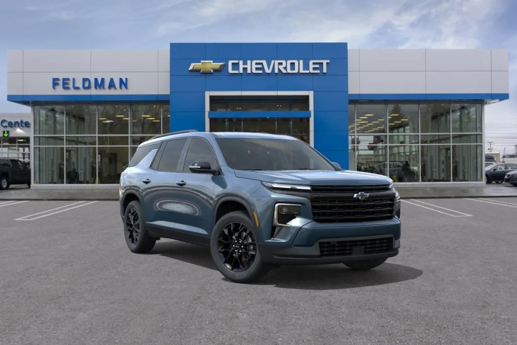 2025 Chevrolet Traverse photo 1