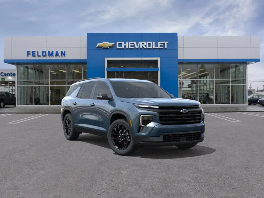 2025 Chevrolet Traverse photo 1