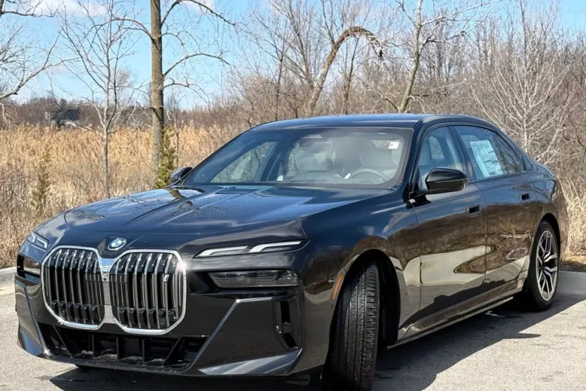 2025 Bmw i7 xDrive60 photo 1