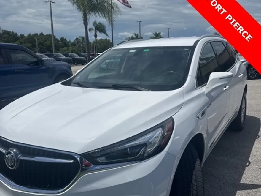 2021 Buick Enclave Essence photo 1
