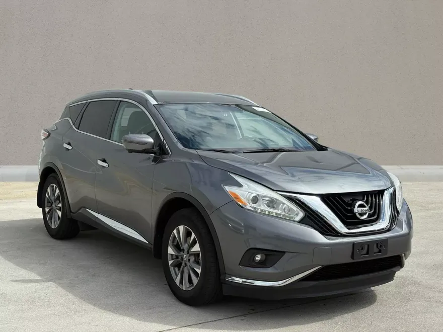 2017 Nissan Murano SL photo 1