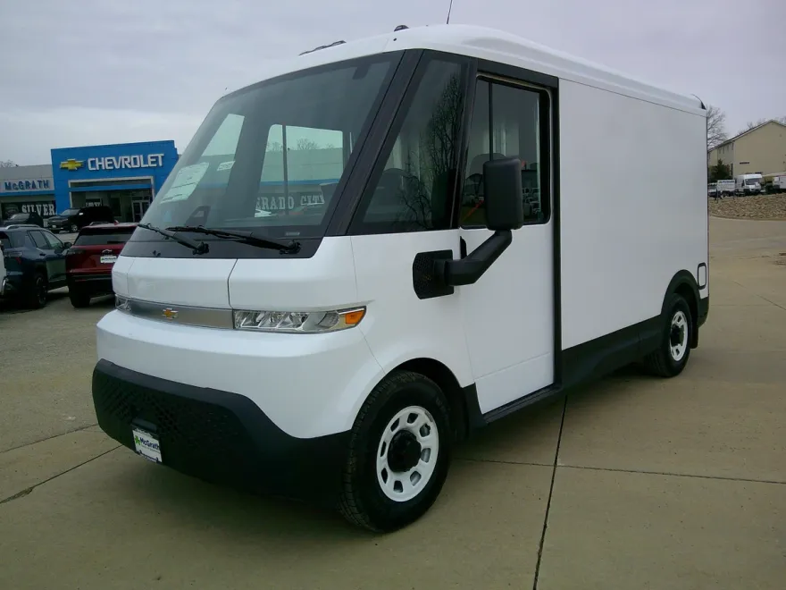 2025 Chevrolet BrightDrop 400 photo 1