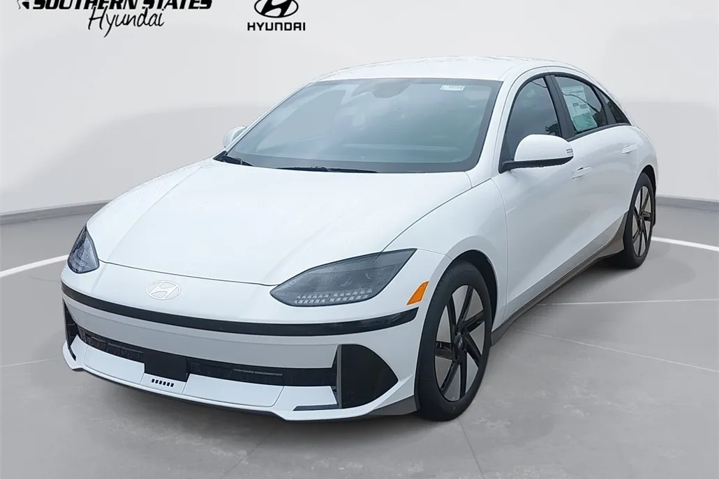 2025 Hyundai Ioniq 6 SE photo 1
