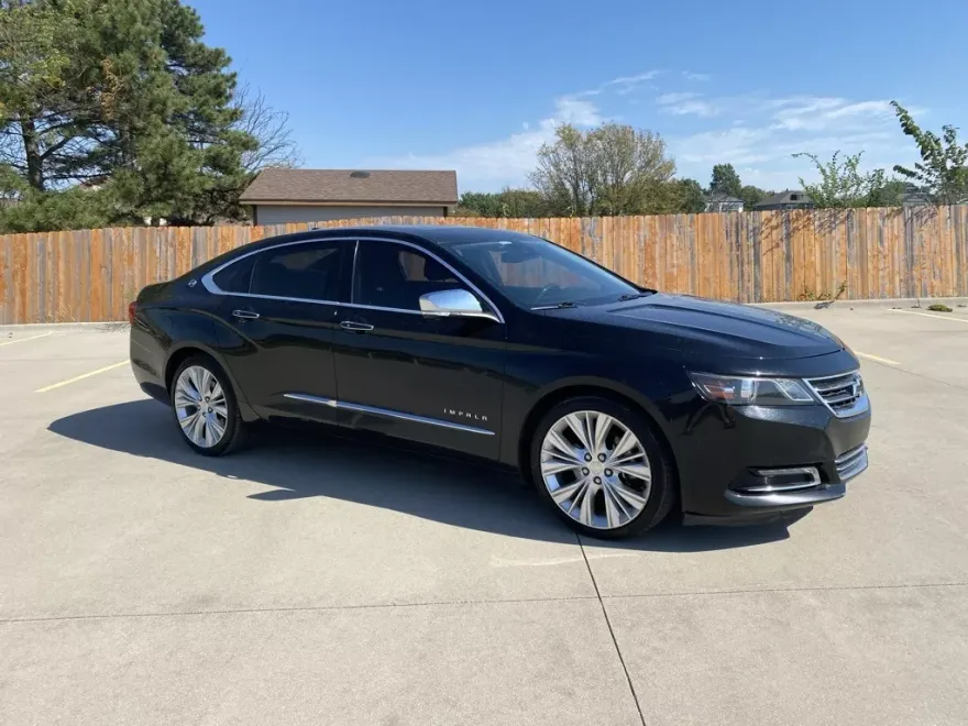 2014 Chevrolet Impala LTZ photo 1