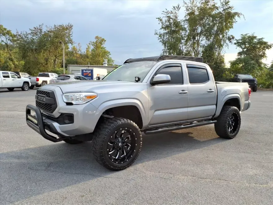 2021 Toyota Tacoma SR5 V6 photo 1