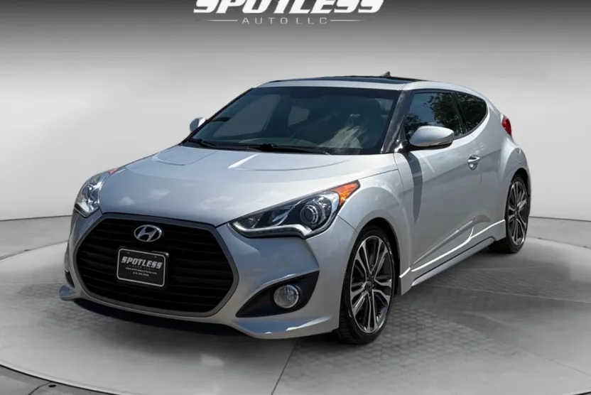 2016 Hyundai Veloster Turbo photo 1