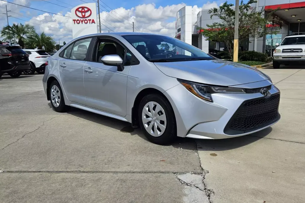 2020 Toyota Corolla L photo 1