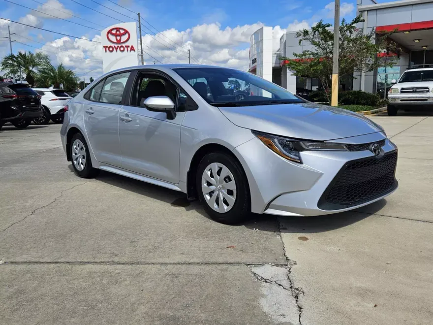 2020 Toyota Corolla L photo 1