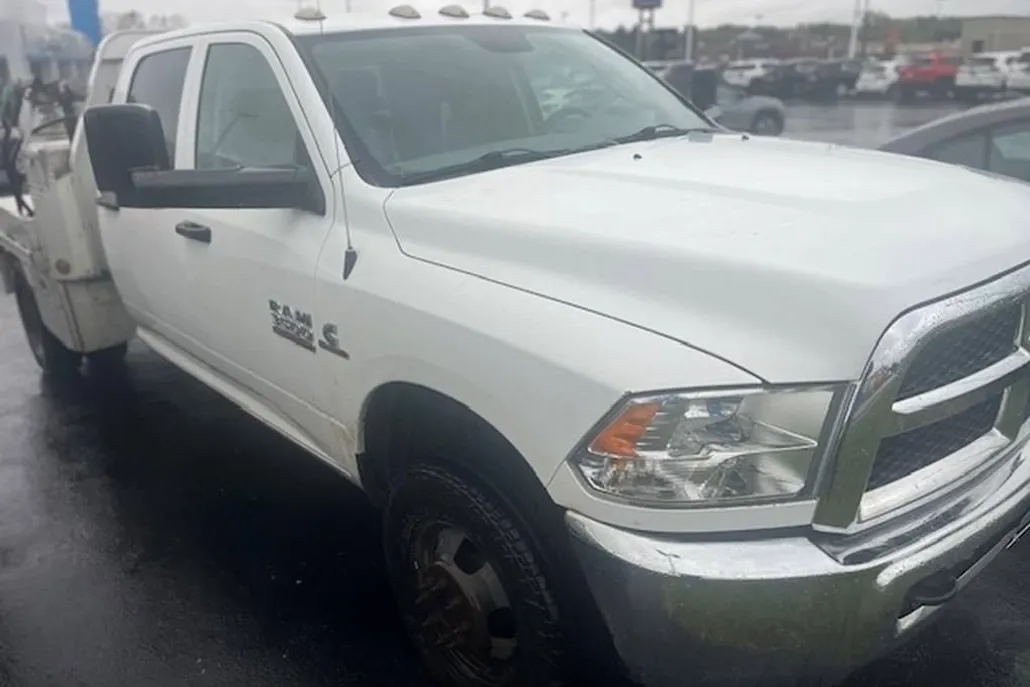 2016 Ram 3500 Tradesman photo 1