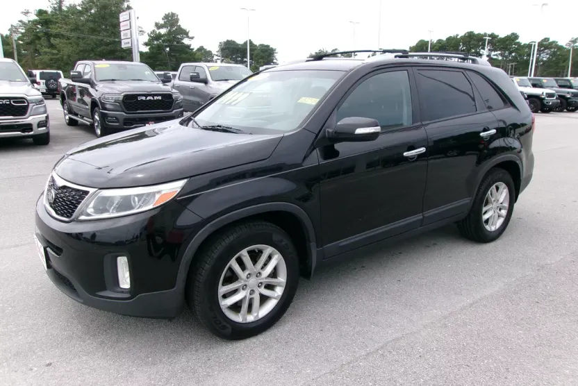 2014 Kia Sorento Base LX photo 1