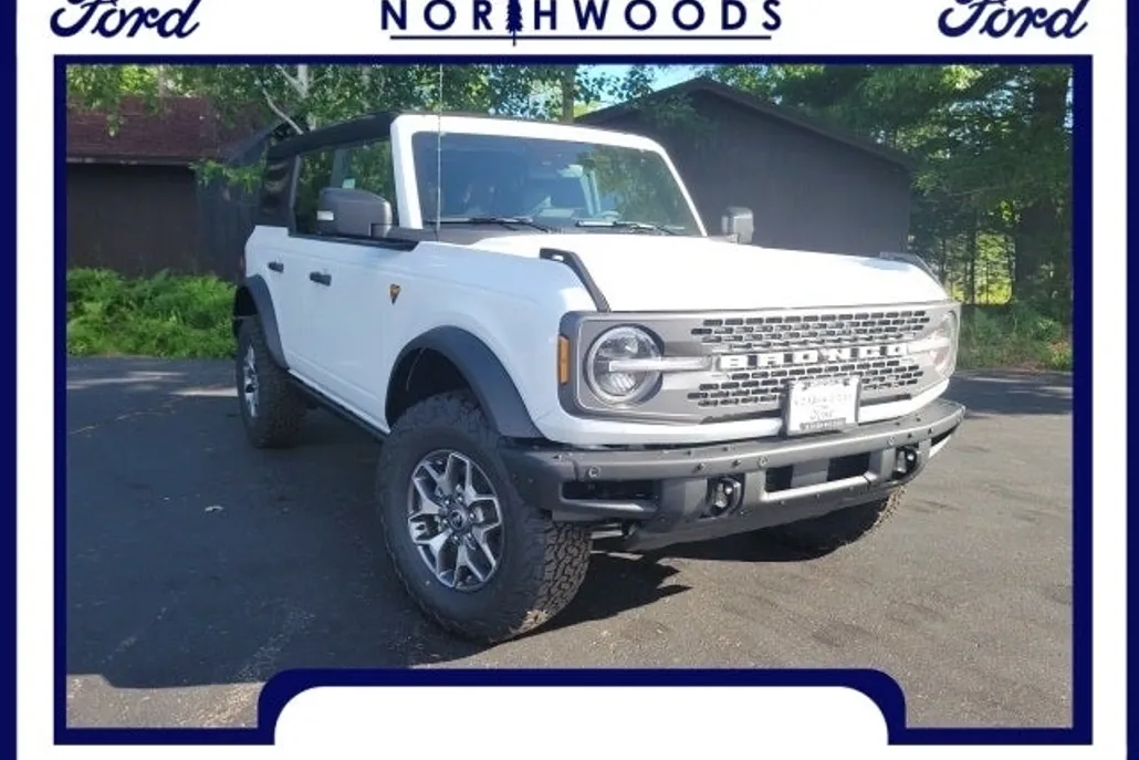 2024 Ford Bronco Badlands photo 1
