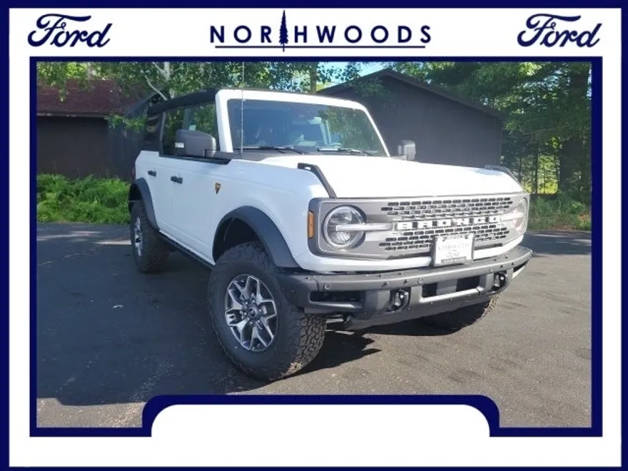 2024 Ford Bronco Badlands photo 1