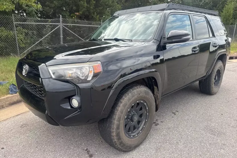 2016 Toyota 4Runner Base photo 1