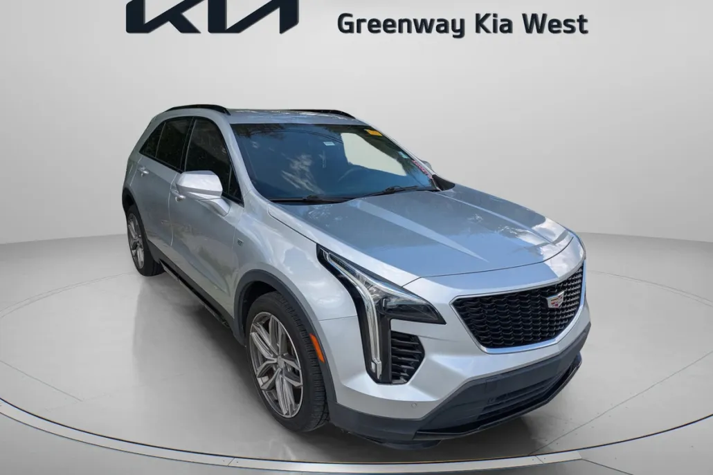 2019 Cadillac XT4 Sport photo 1