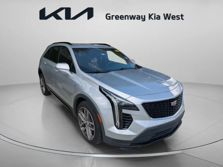 2019 Cadillac XT4 Sport photo 1