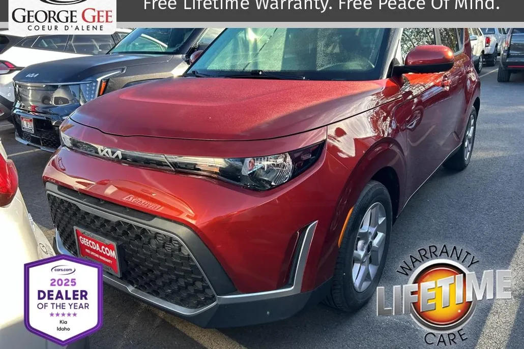 2023 Kia Soul LX S photo 1