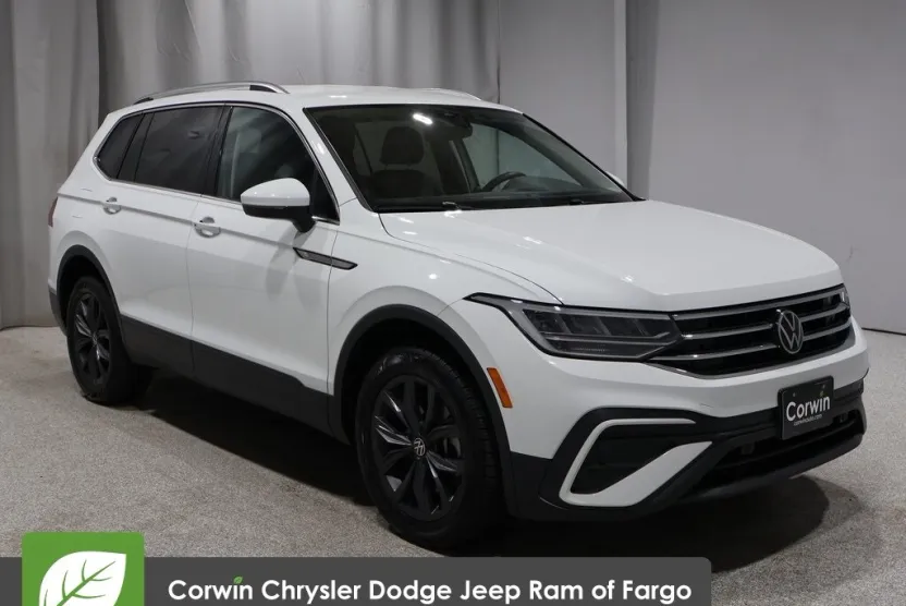 2024 Volkswagen Tiguan SE Wolfsburg Edition photo 1