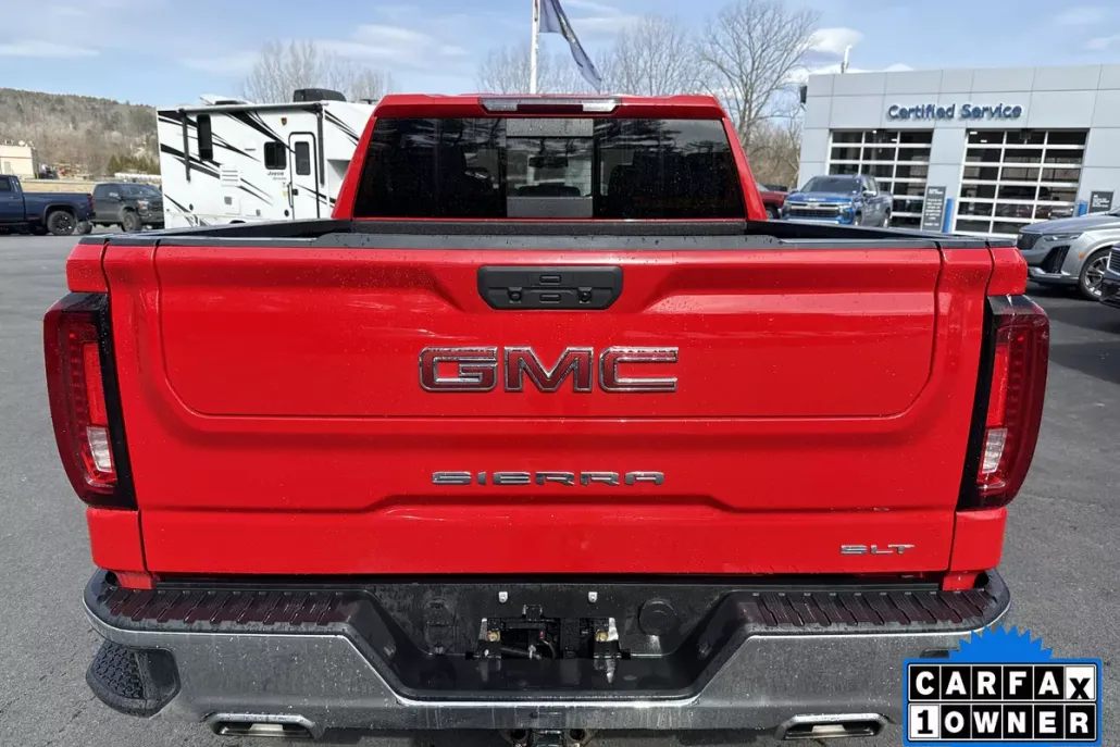 2021 Gmc Sierra SLT photo 1
