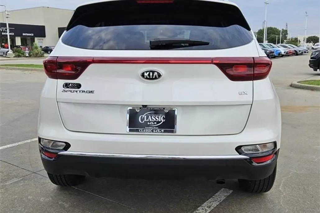 2021 Kia Sportage EX photo 1