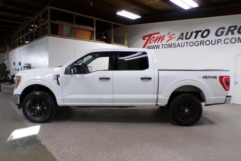 2021 Ford F-150 XLT photo 1