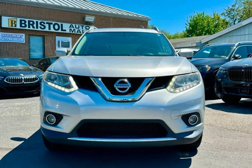 2014 Nissan Rogue SL photo 1
