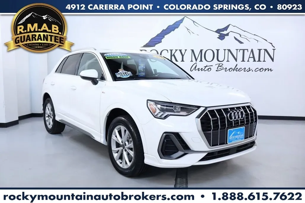 2023 Audi Q3 S line Premium photo 1