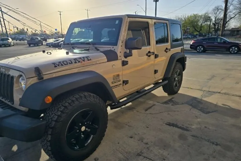 2016 Jeep Wrangler Unlimited Sport photo 1