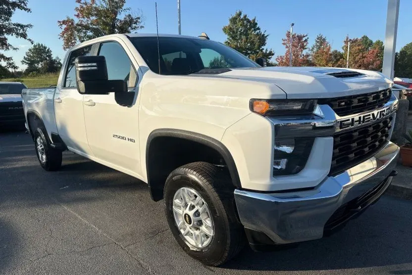 2022 Chevrolet Silverado 2500HD LT photo 1