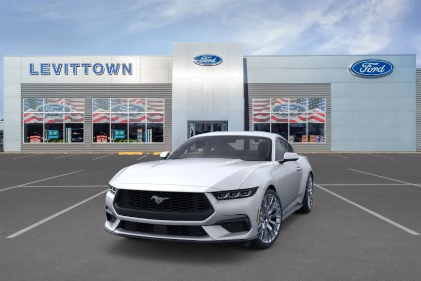 2025 Ford Mustang EcoBoost Premium photo 1