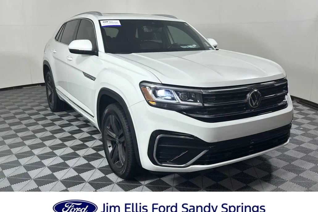2022 Volkswagen Atlas Cross Sport SEL R-Line photo 1