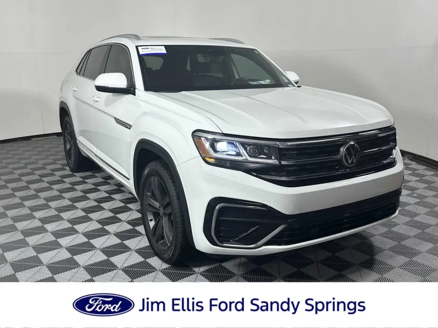 2022 Volkswagen Atlas Cross Sport SEL R-Line photo 1