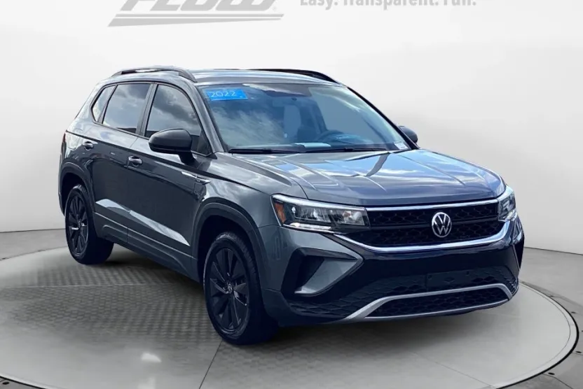 2022 Volkswagen Taos S photo 1