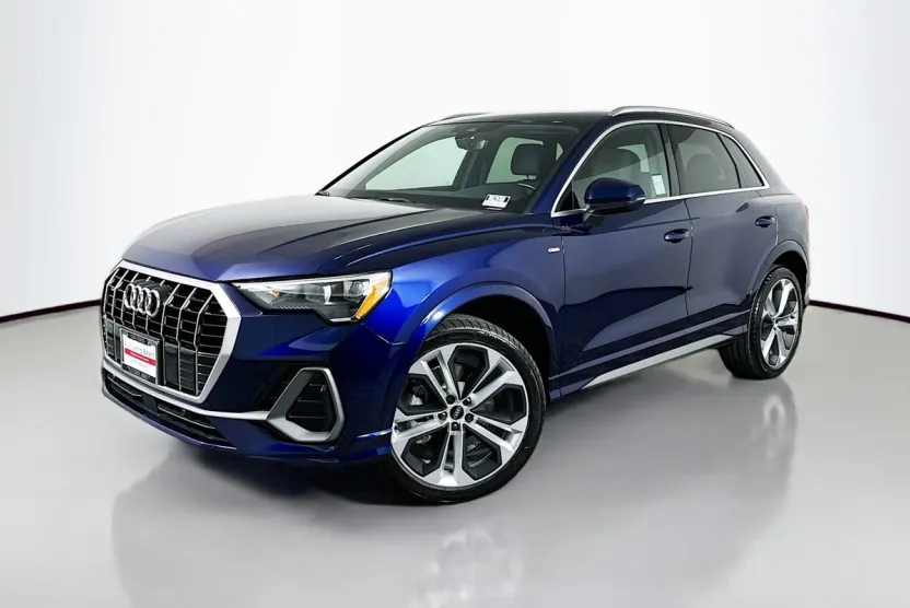 2021 Audi Q3 S line Premium photo 1