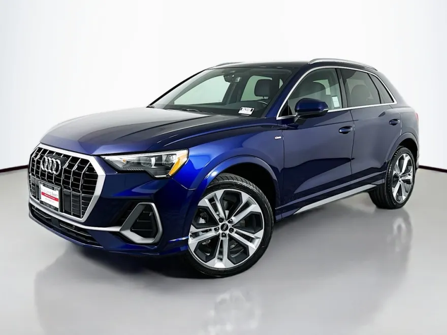 2021 Audi Q3 S line Premium photo 1