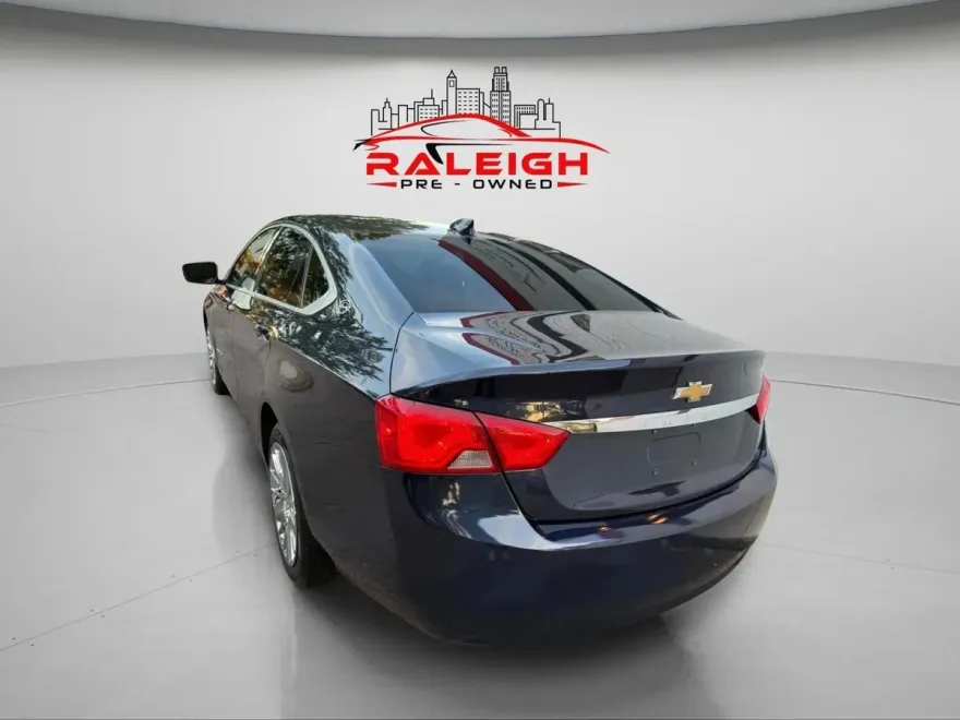 2018 Chevrolet Impala LS photo 1