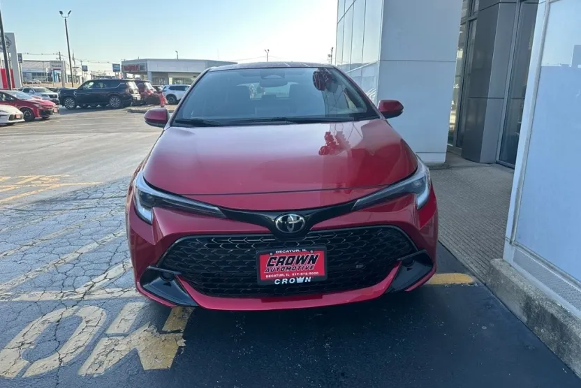2024 Toyota Corolla SE photo 1
