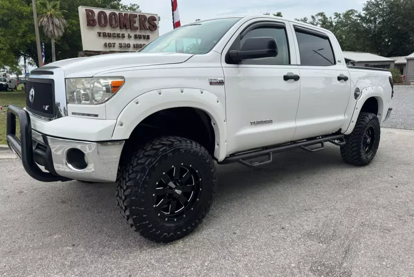 2012 Toyota Tundra CrewMax photo 1
