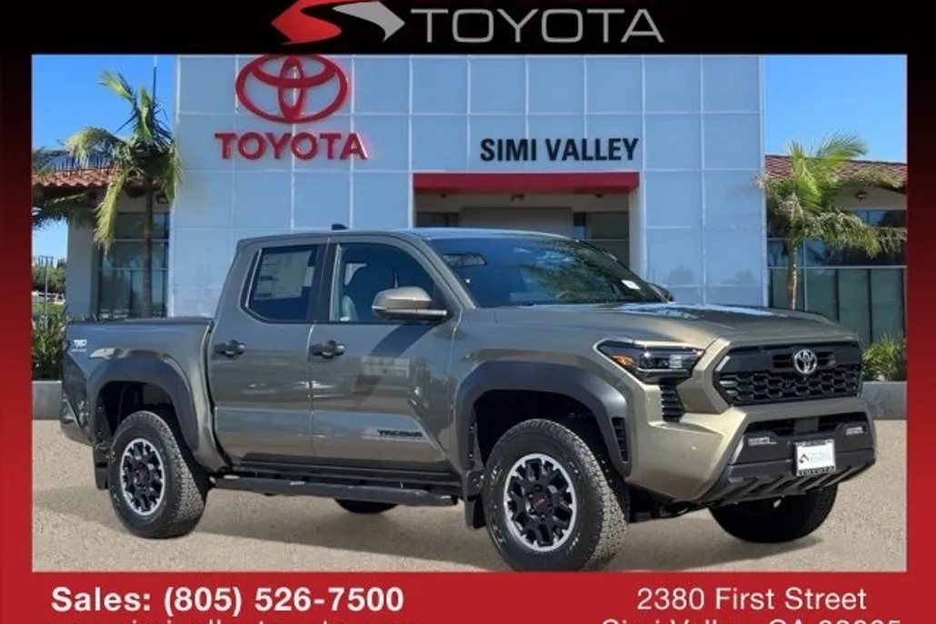 2025 Toyota Tacoma TRD photo 1
