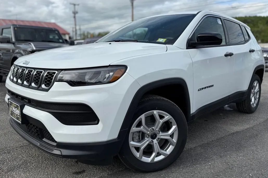 2025 Jeep Compass Sport photo 1