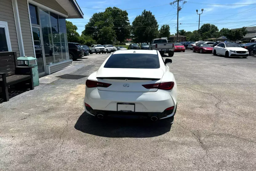 2018 Infiniti Q60 Sport photo 1