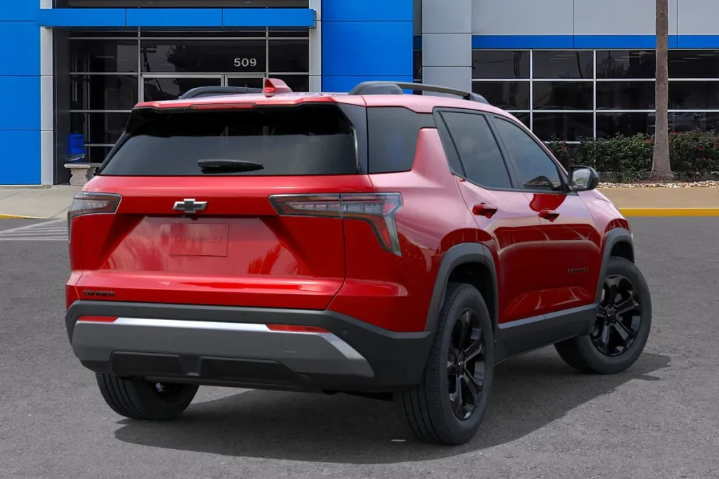 2026 Chevrolet Equinox LT photo 1